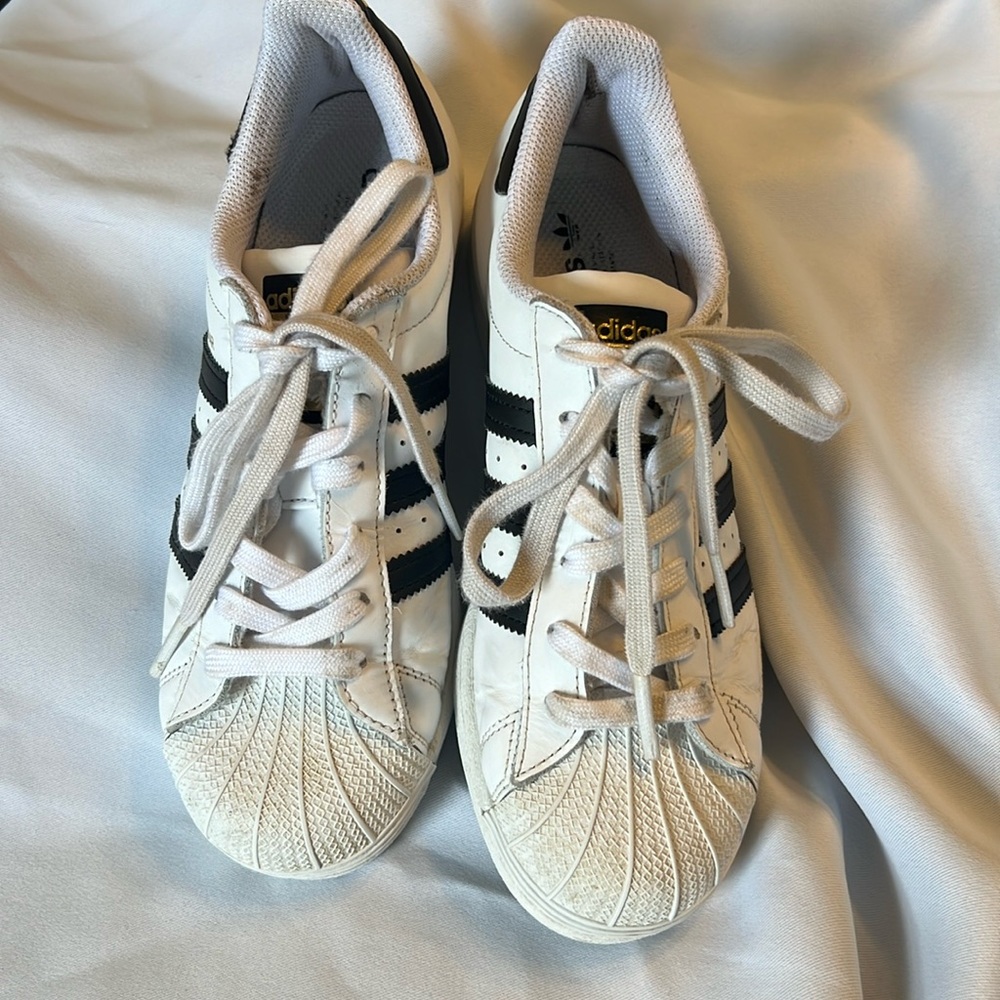 Youth Size 5 Adidas Originals White Superstars